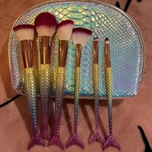 Beauty Creations Mermaid Makeup Brushes